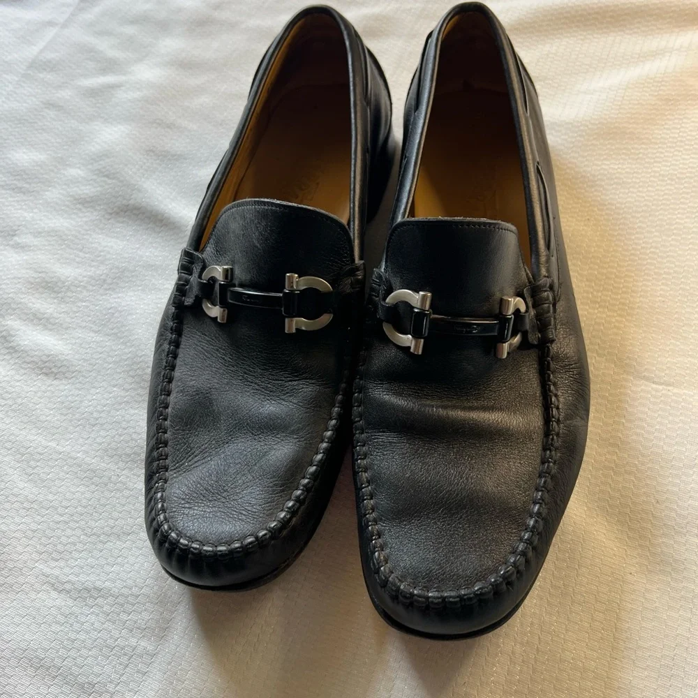 Salvatore Ferragamo Black Leather Slip-On Loafers‎